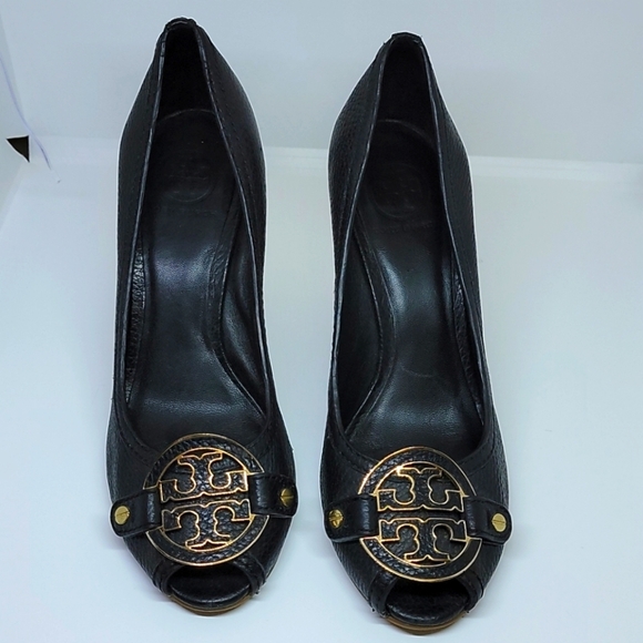 Tory Burch Amanda wedge 9 - Picture 1 of 4